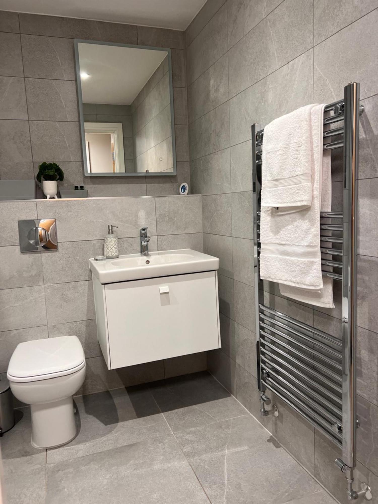 Modern Apartment - Bhx Nec - Free Secure Gated Parking Σόλιχαλ Εξωτερικό φωτογραφία